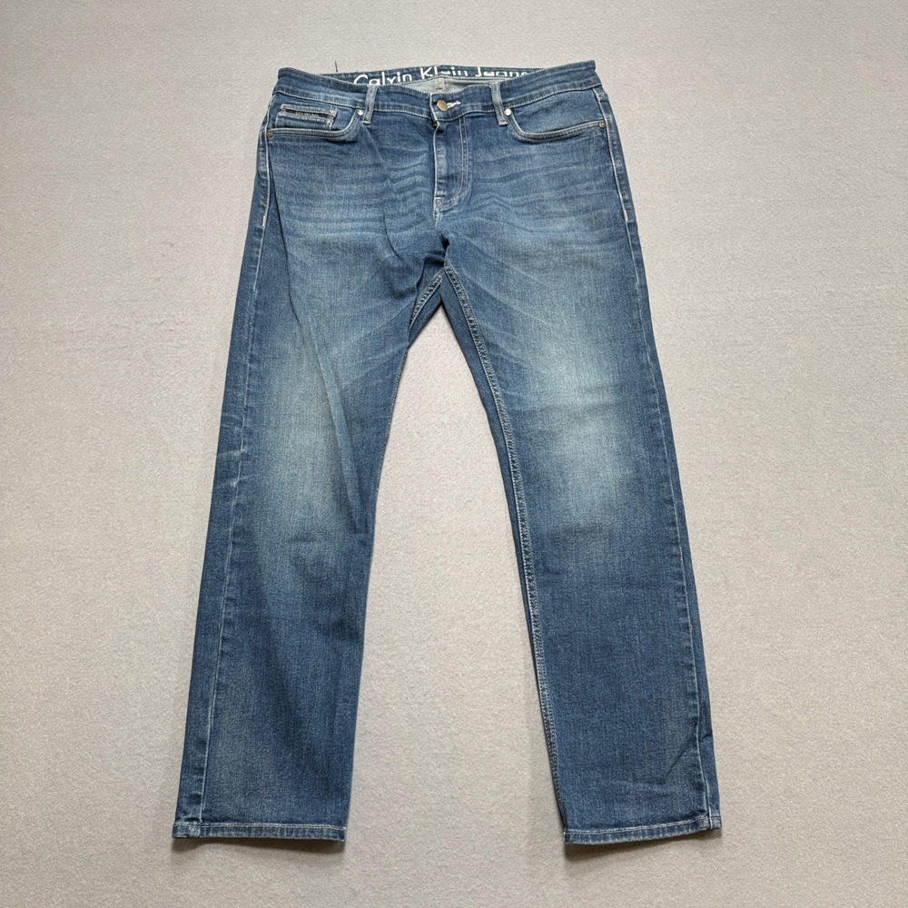 Calvin Klein Jeans Men's 36x27 Blue Medium Wash Straight Classic Fit Whiskered